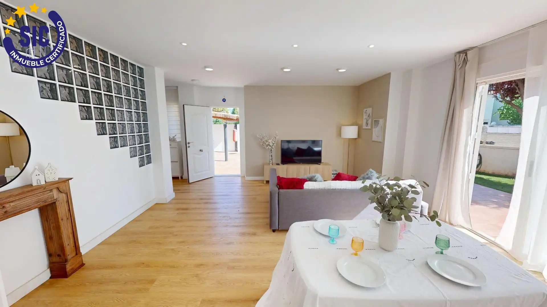 Sala d'estar de Casa o xalet en venda en Benicasim / Benicàssim amb Aire condicionat, Jardí privat i Parquet