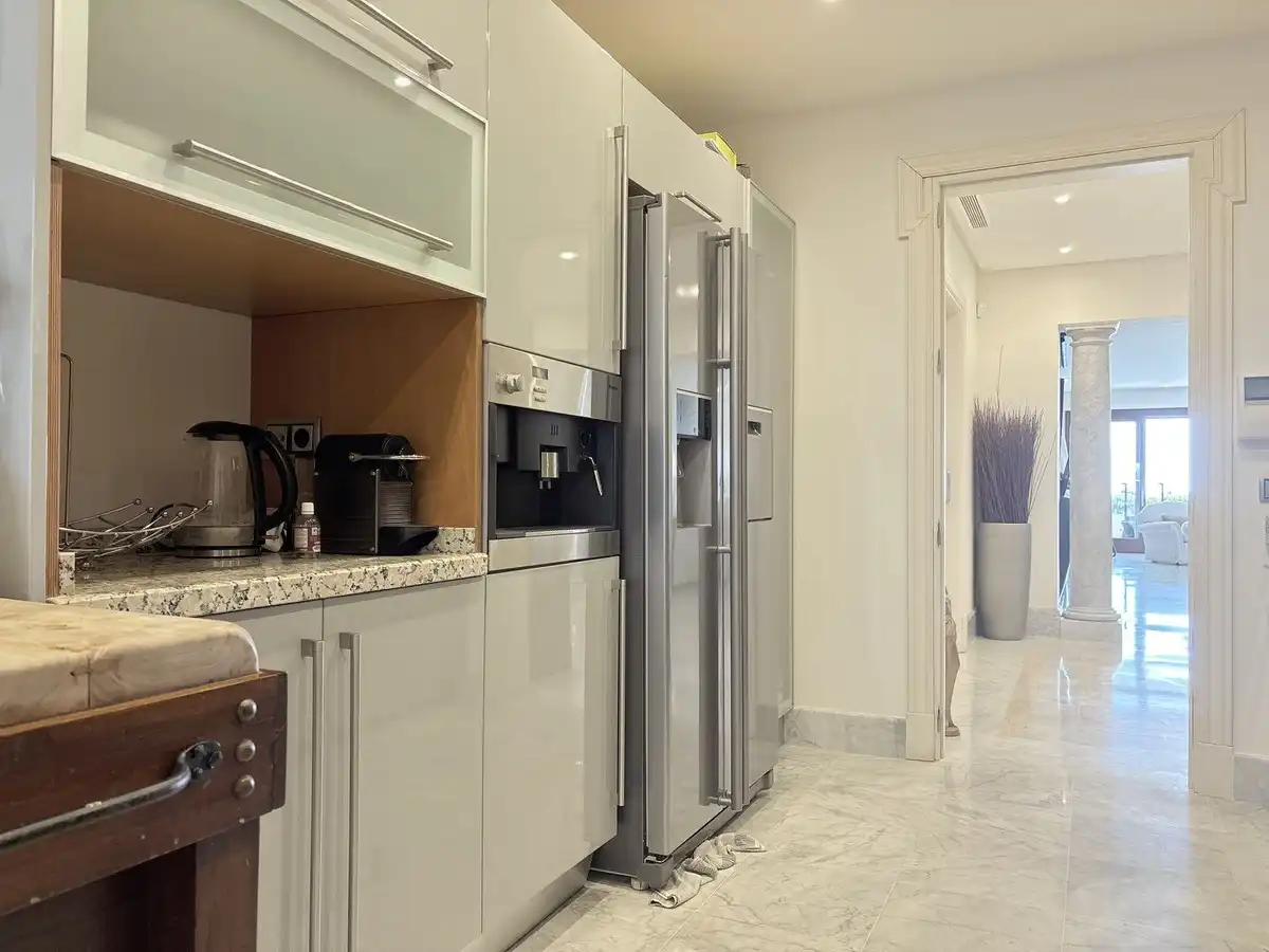Kitchen of Flat for sale in Marbella  with Terrace, Storage room and Swimming Pool