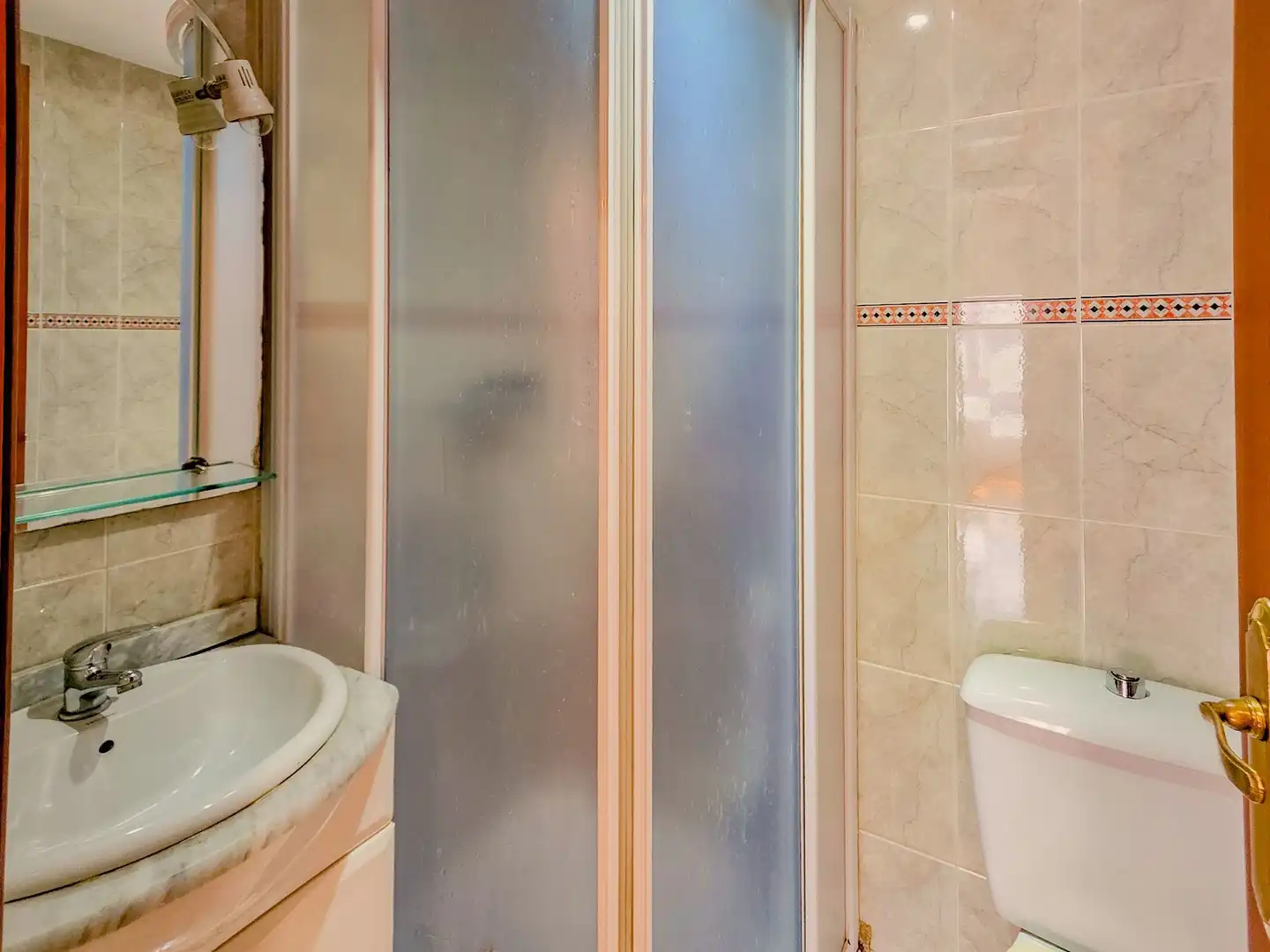 Baño de Piso en venta en  Logroño con Calefacción, Trastero y Piscina comunitaria
