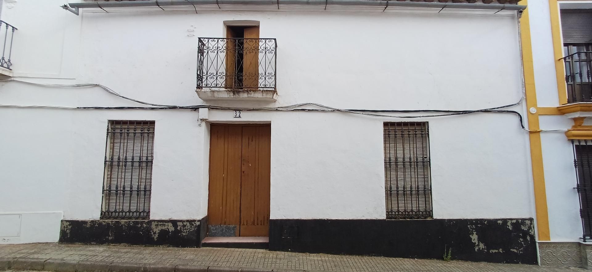 House or chalet for sale in Calle REAL, 32, Fuentes de León