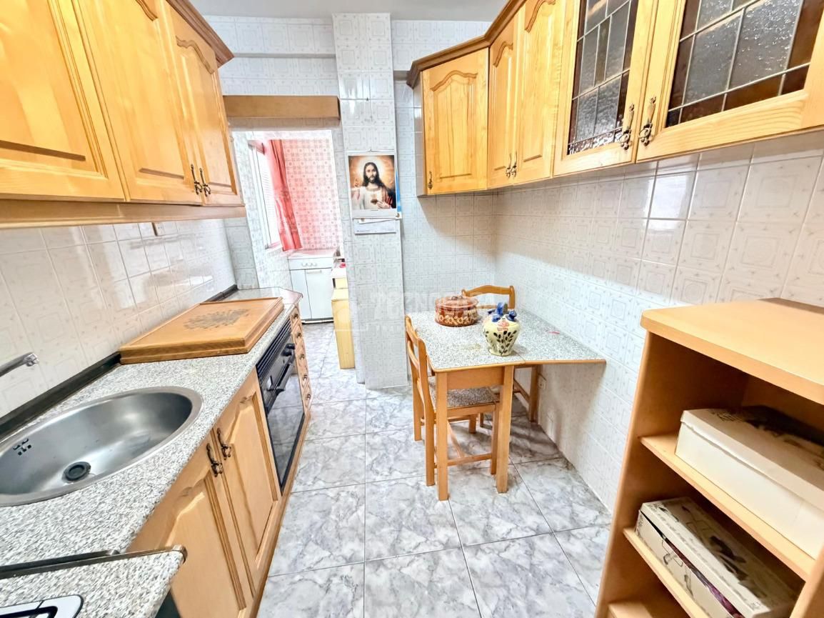 Kitchen of Flat for sale in Pinto  with Heating and Terrace