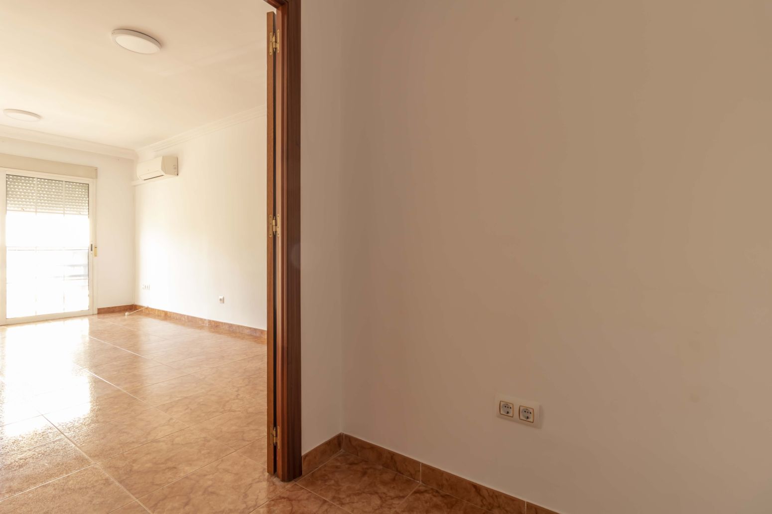 Flat to rent in  Sevilla Capital  with Air Conditioner