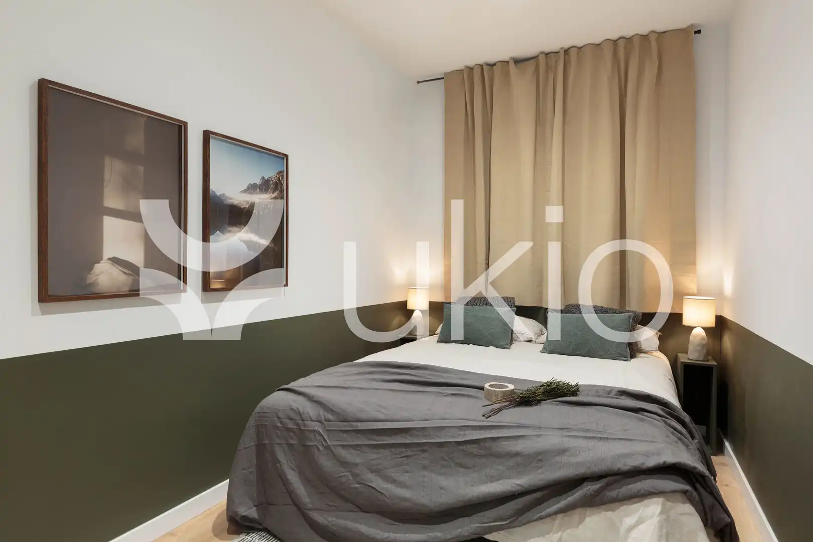 Schlafzimmer von Wohnungen zur Miete in Barcelona mit Klimaanlage, Heizung und Terrasse