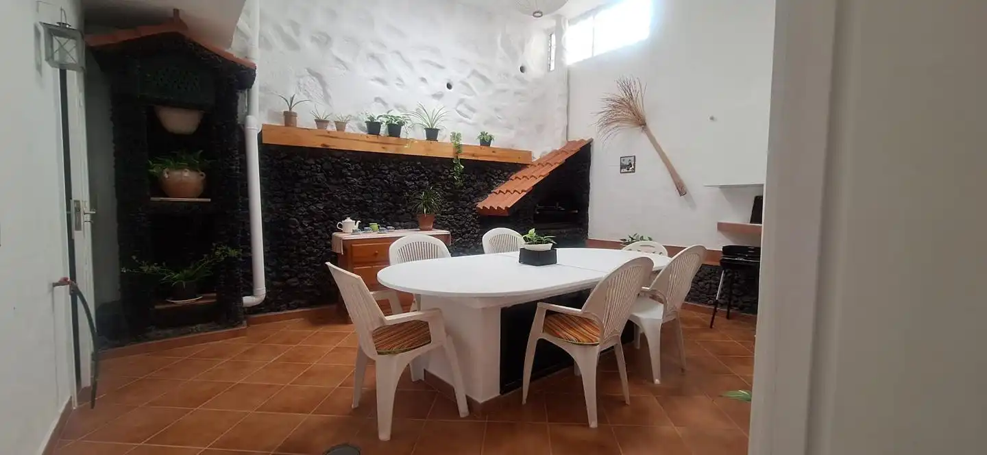 Casa o chalet de alquiler en Paseo de los Dragos, Agaete