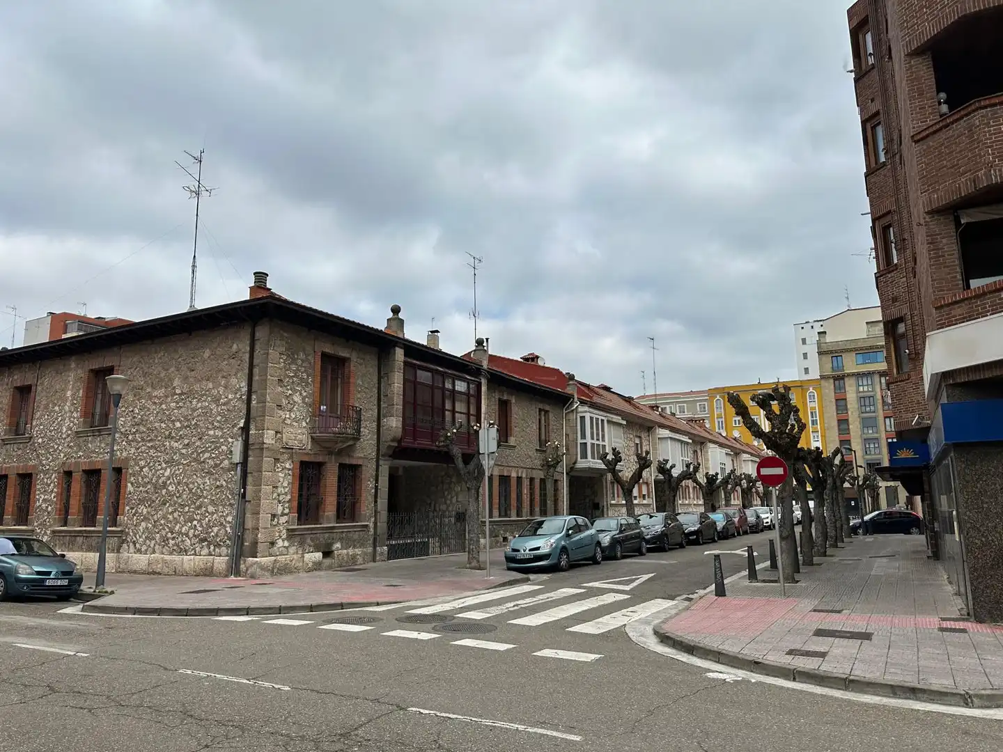 Exterior view of Detached homes for sale in Burgos  with Private garden, Terrace and Storage room