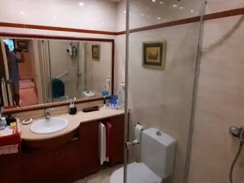 Baño de Piso en venta en Getxo  con Terraza, Trastero y Amueblado