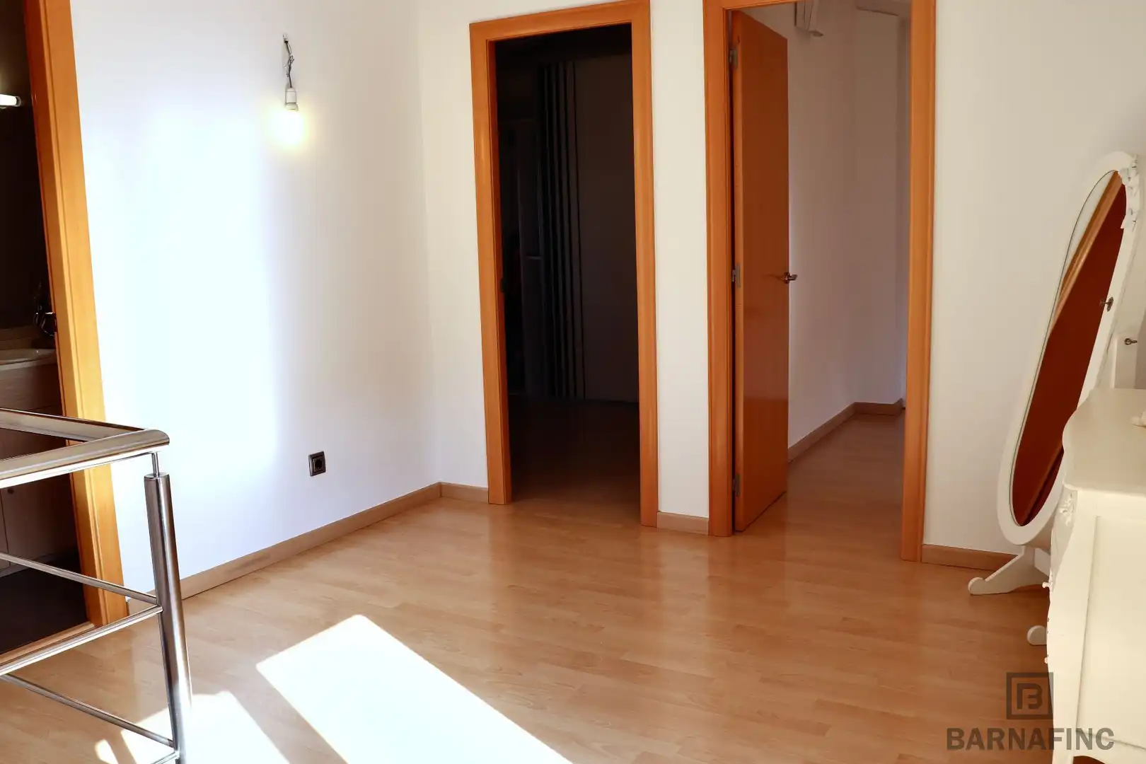 Dormitori de Pis en venda en Sant Boi de Llobregat amb Aire condicionat, Calefacció i Terrassa