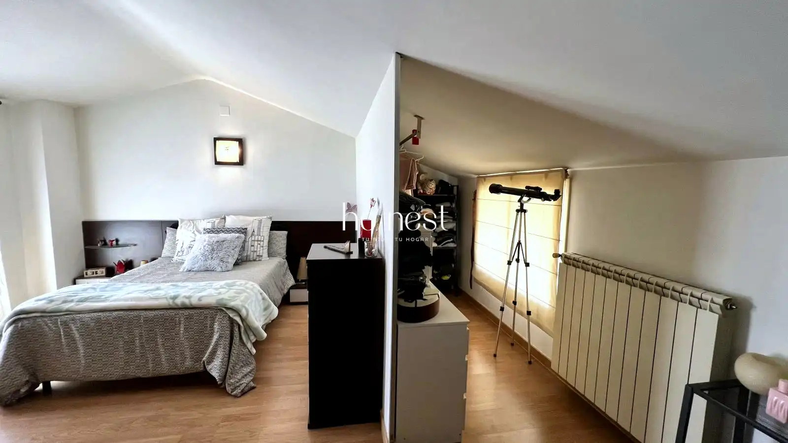 Habitación de Casa adosada en venta en La Granada con Calefacción y Terraza