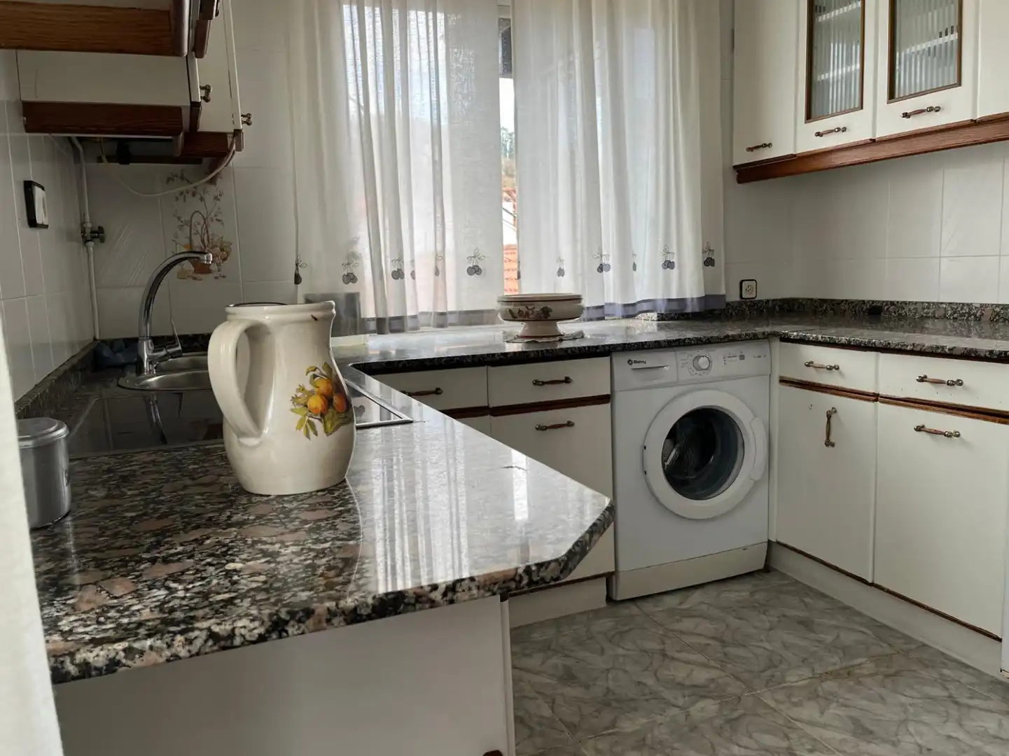Cocina de Casa o chalet en venta en Cieza (Cantabria) con Jardín privado, Parquet y Balcón
