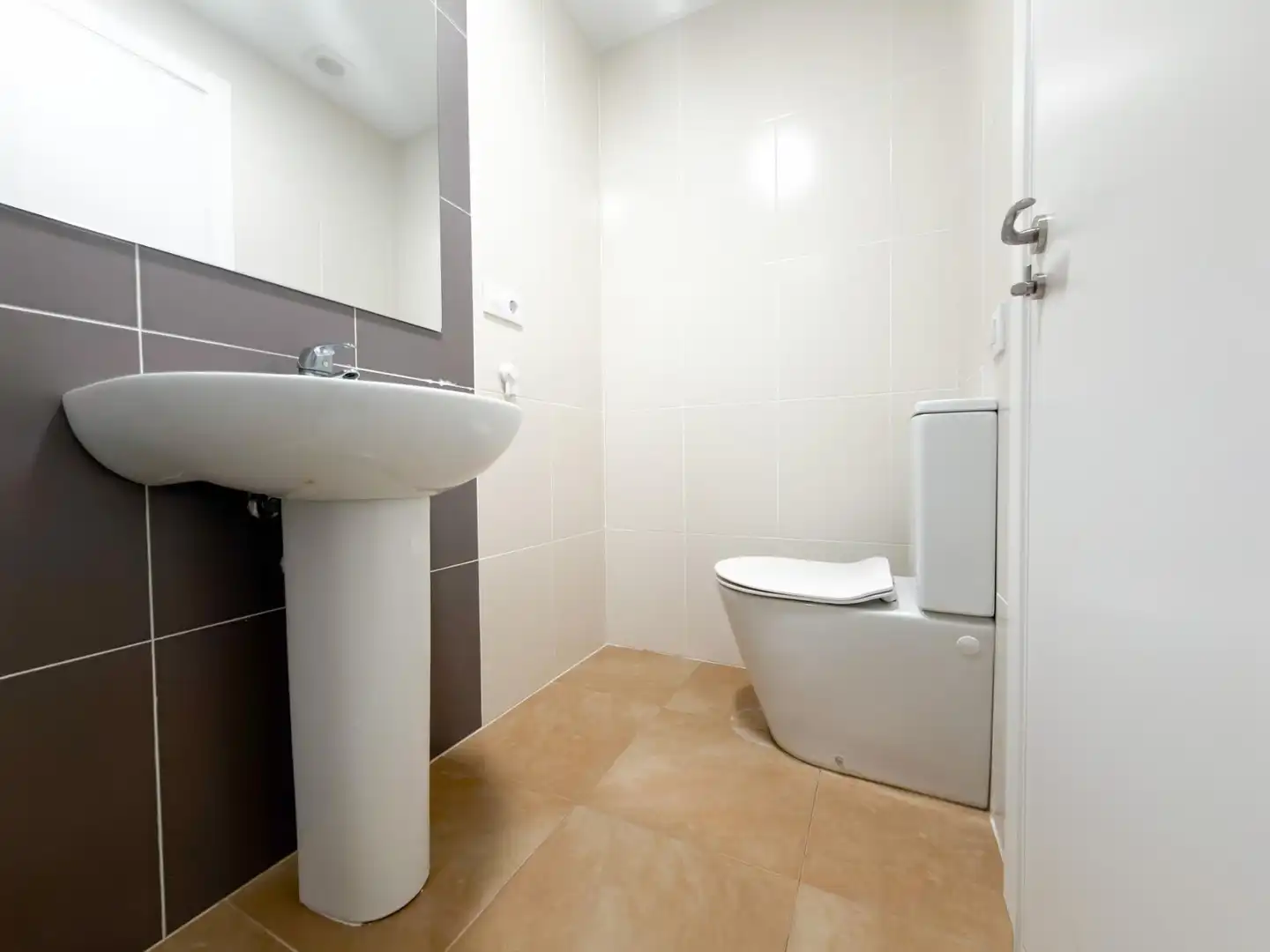 Baño de Piso en venta en Rafelbuñol / Rafelbunyol con Aire acondicionado y Balcón
