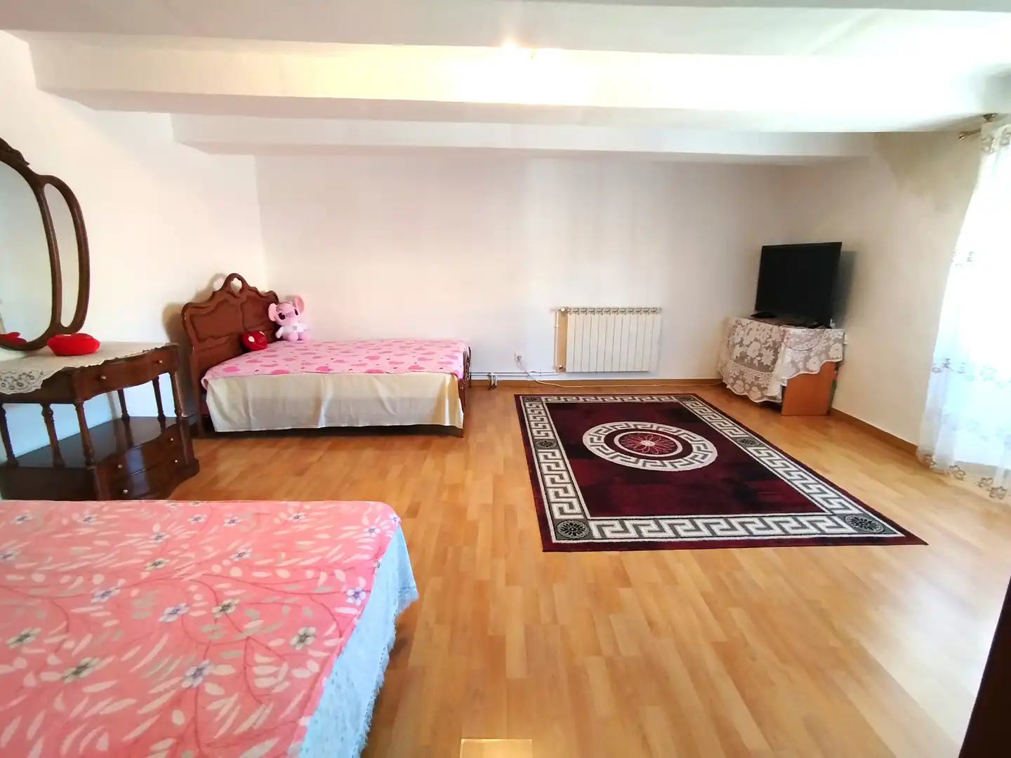 Dormitori de Casa adosada en venda en Mojados amb Calefacció, Parquet i Traster