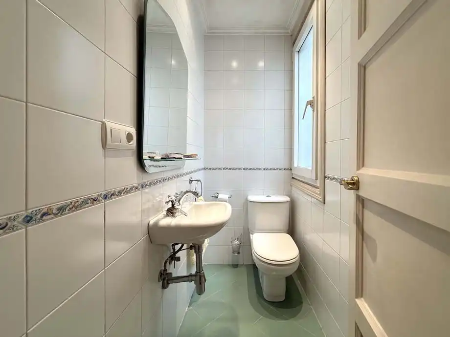 Badezimmer von Wohnung zum Verkauf in Vitoria - Gasteiz mit Heizung und Abstellraum