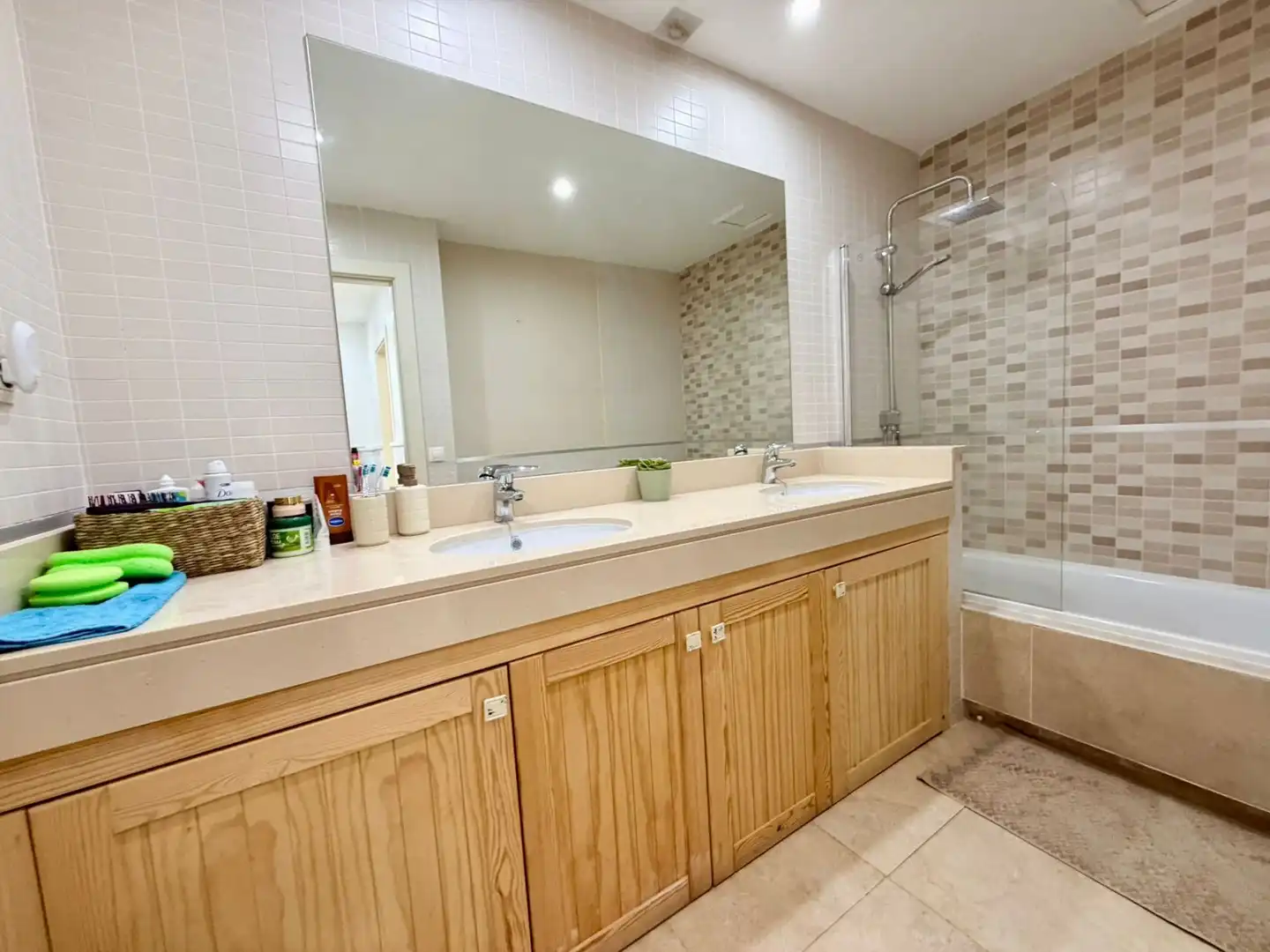 Badezimmer von Maisonette zum Verkauf in Antigua