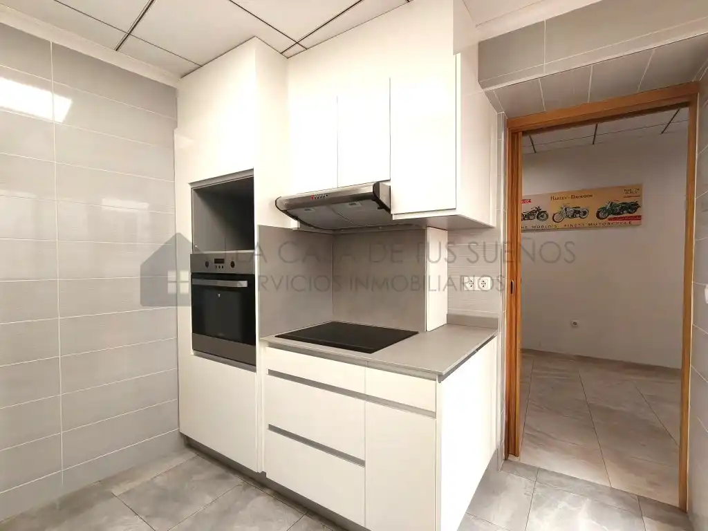 Casa en venda a Calle Lirio, imagen 4