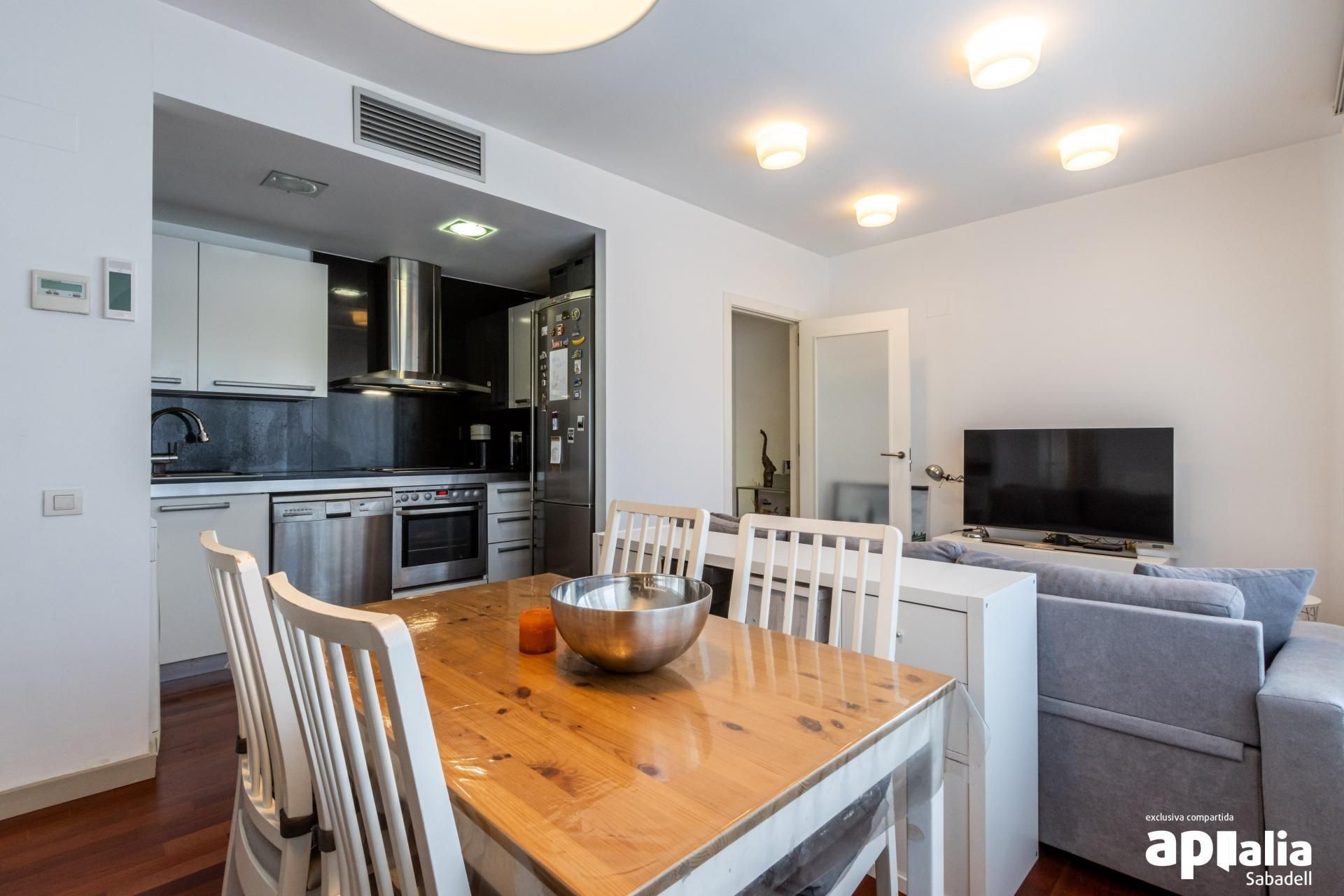 Cocina de Piso en venta en Sabadell con Parquet y Alarma