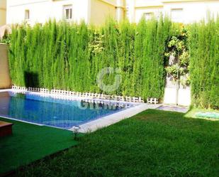 Piscina de Casa o xalet de lloguer en Jerez de la Frontera amb Aire condicionat, Calefacció i Jardí privat