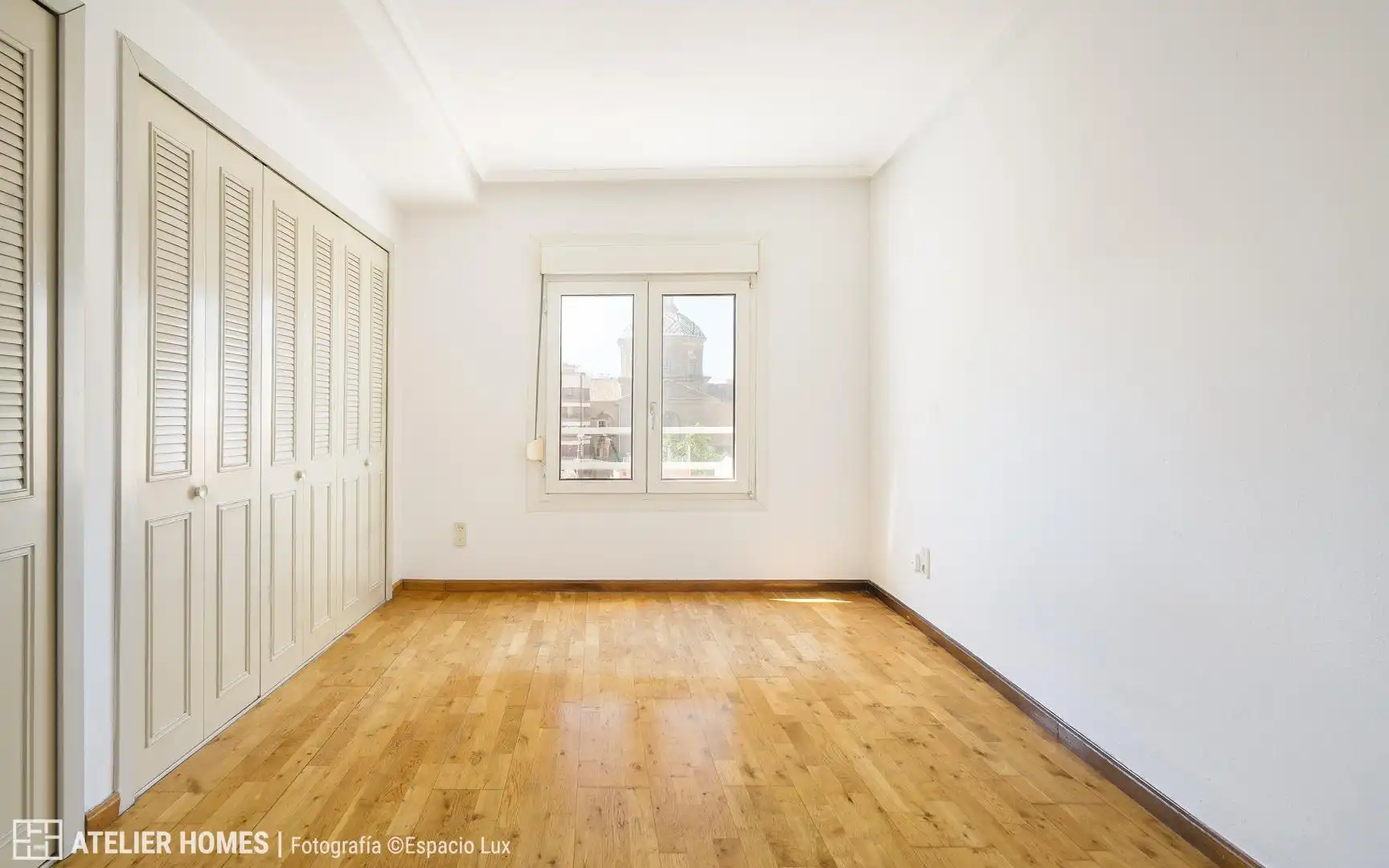 Habitación de Ático en venta en Zaragoza con Calefacción, Parquet y Terraza