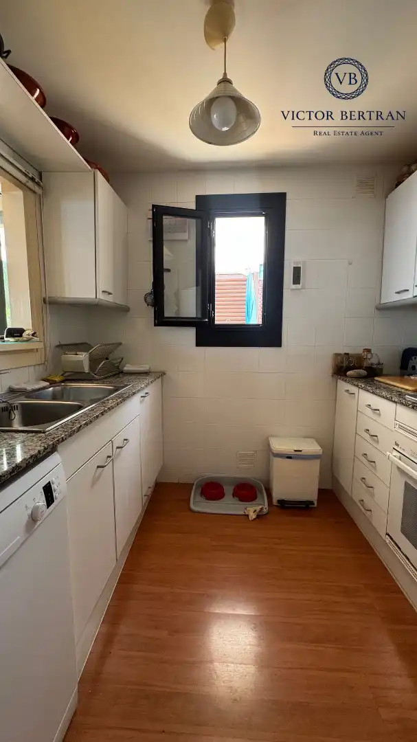 Cuina de Àtic en venda en Llançà amb Aire condicionat, Parquet i Terrassa