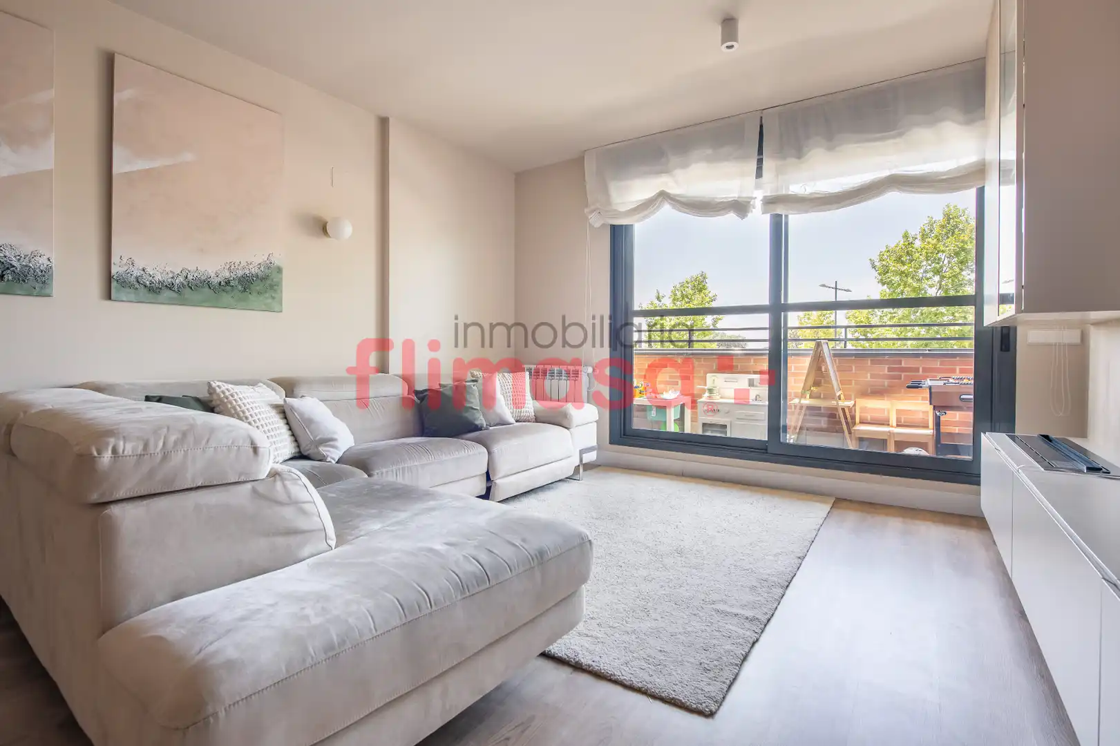 Living room of Flat for sale in Boadilla del Monte  with Air Conditioner, Heating and Terrace