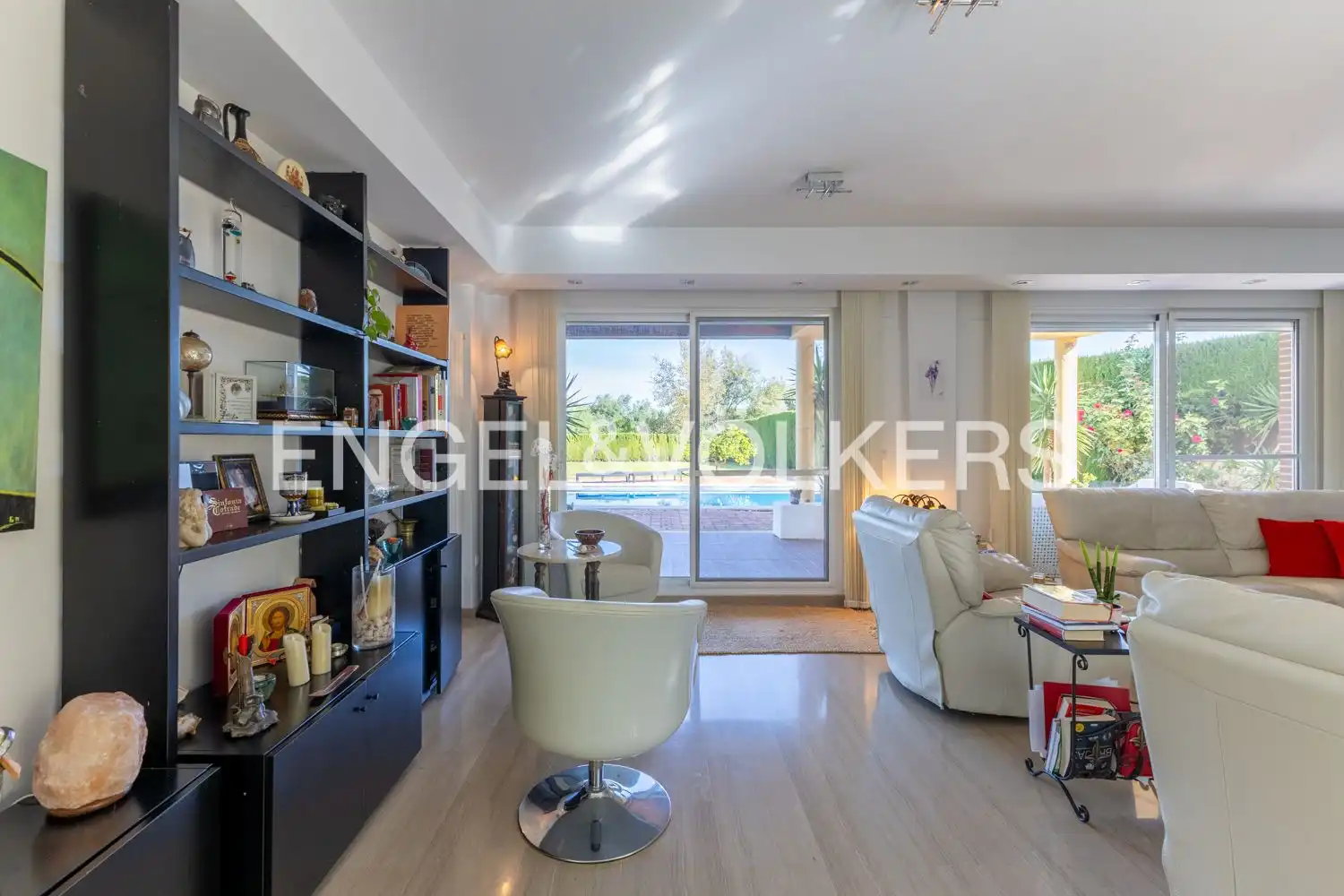 Living room of Houses for sale in Torre en Conill - Cumbres de San Antonio 