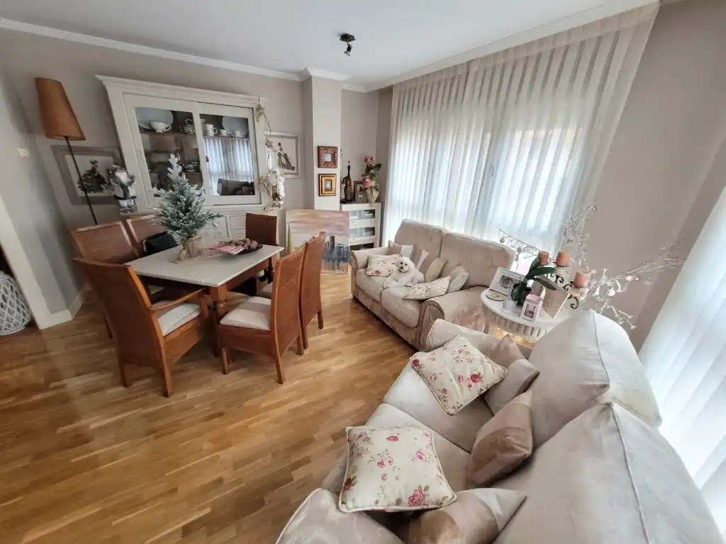 Sala de estar de Piso en venta en Avilés con Amueblado