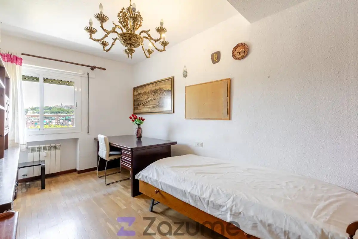 Schlafzimmer von Wohnung zur Miete in Madrid mit Klimaanlage, Heizung und Terrasse