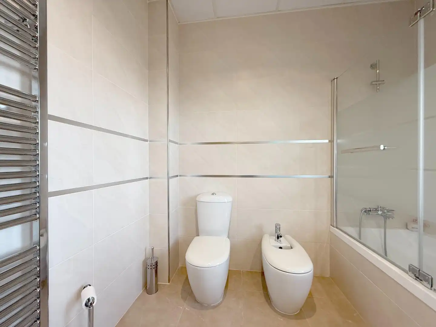 Baño de Casa o chalet en venta en Cadrete con Aire acondicionado, Calefacción y Jardín privado