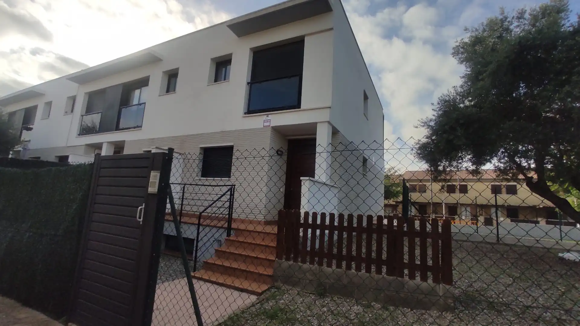 Vista exterior de Casa adosada en venta en Roda de Berà con Aire acondicionado, Calefacción y Jardín privado