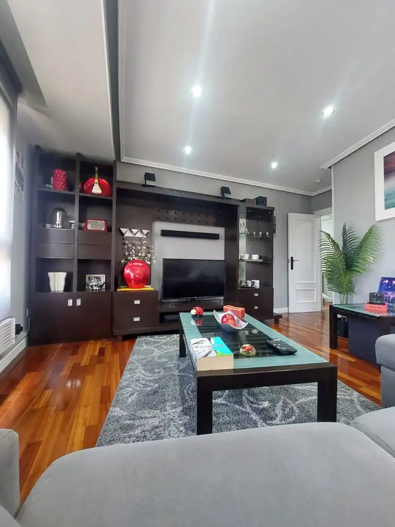 Flat with lift for sale in Calle Calle Brasil, imagen 4
