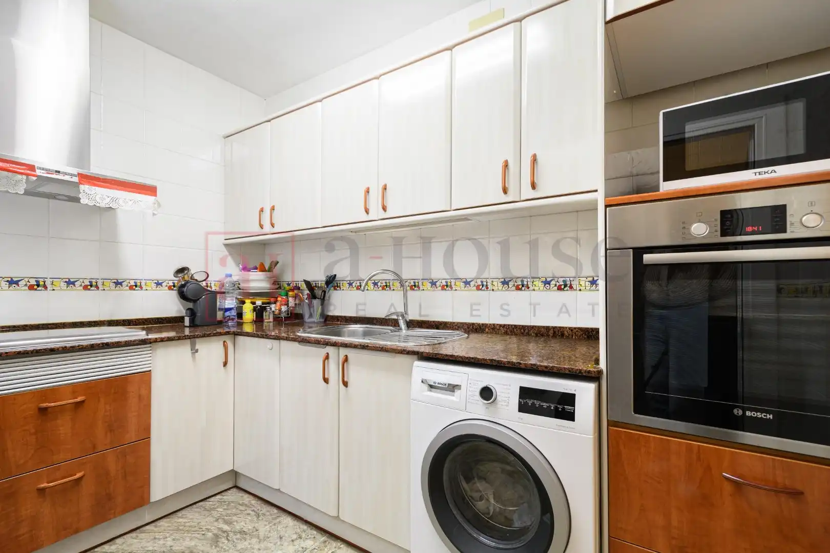 Kitchen of Flat for sale in Barcelona  with Air Conditioner, Heating and Terrace