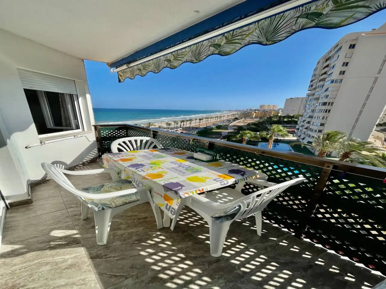 Terrassa de Apartament de lloguer en El Campello amb Aire condicionat, Terrassa i Moblat