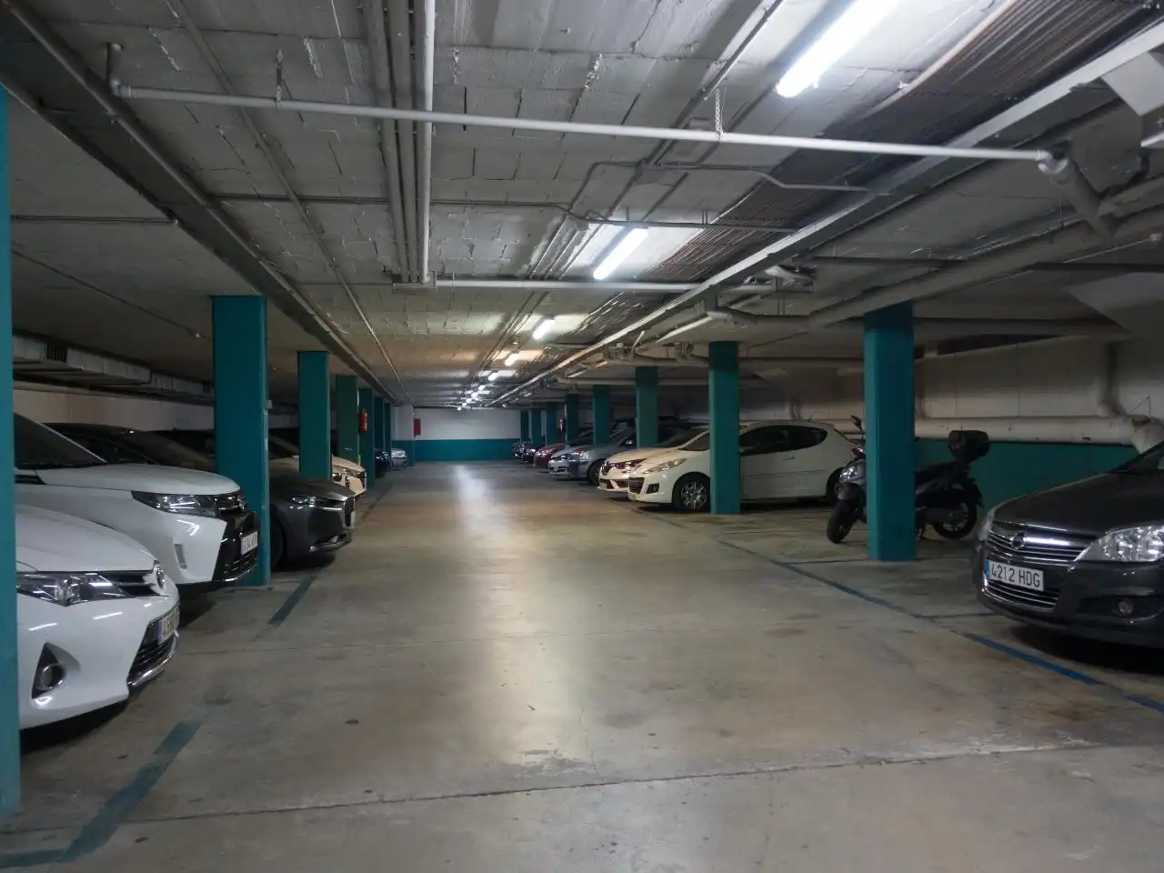 Parking of Garage for rent in Reus