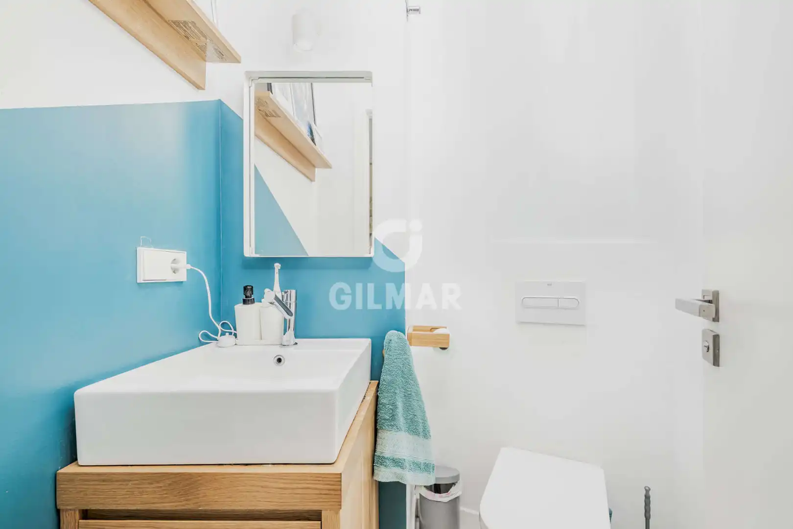 Baño de Casa adosada en venta en Sevilla con Calefacción y Piscina