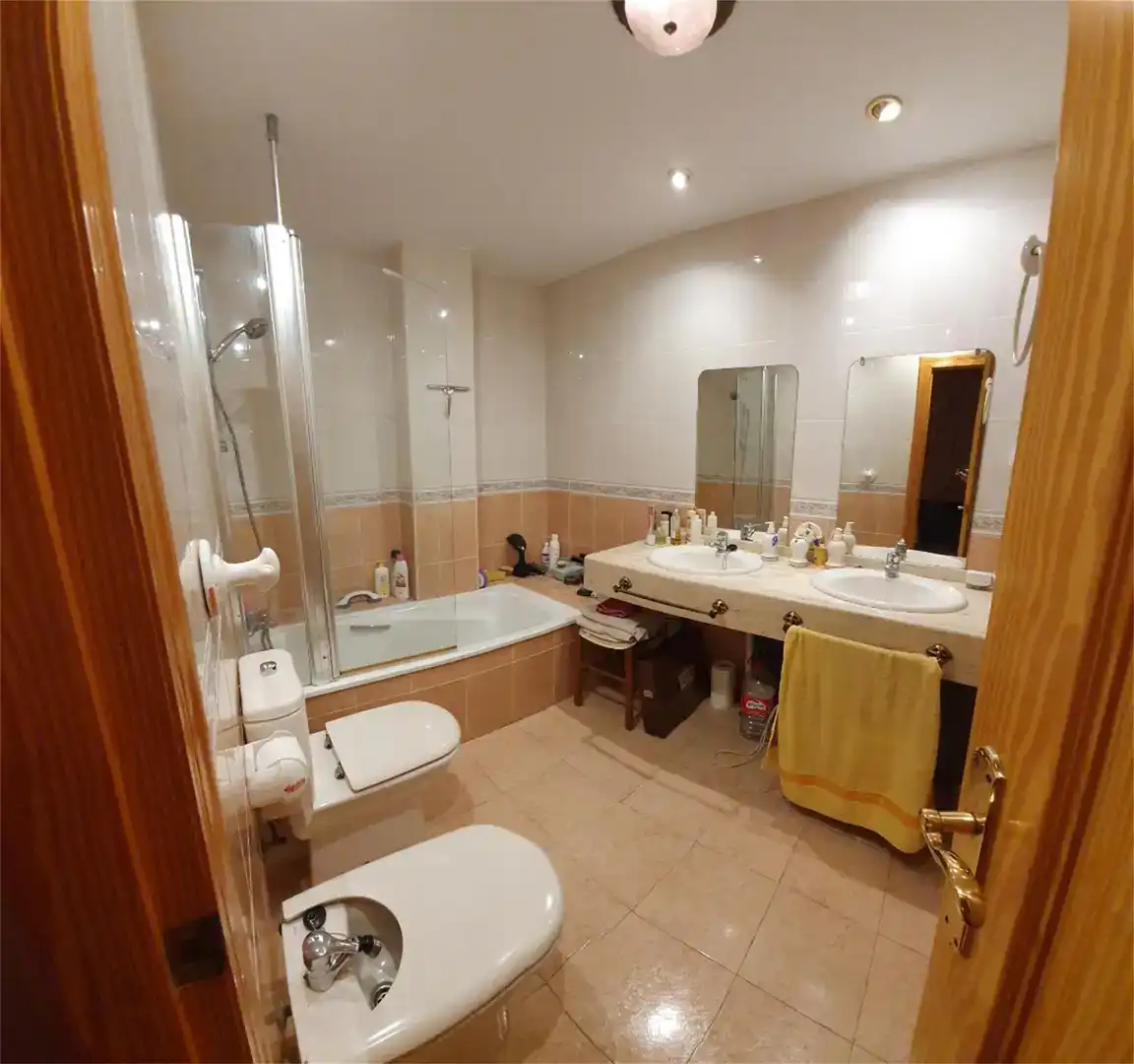 Baño de Piso en venta en Salobreña con Internet