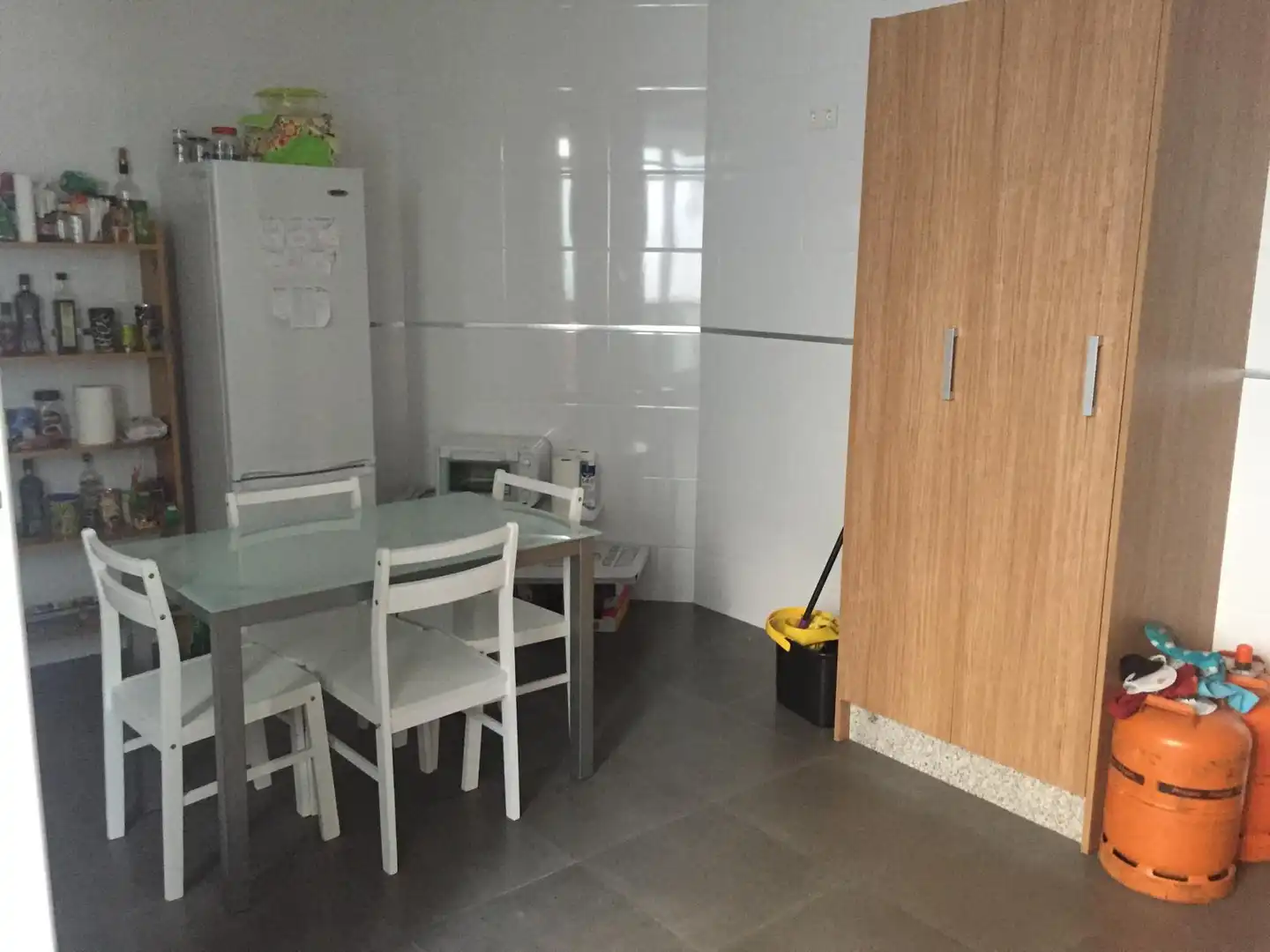Cuina de Àtic de lloguer en Granada amb Terrassa, Moblat i Rentadora