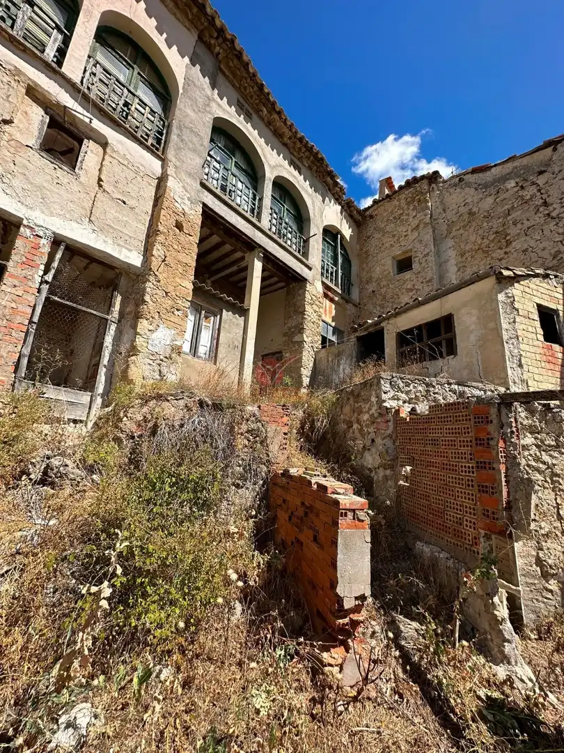 Vista exterior de Casa o chalet en venta en Priego con Calefacción, Jardín privado y Trastero