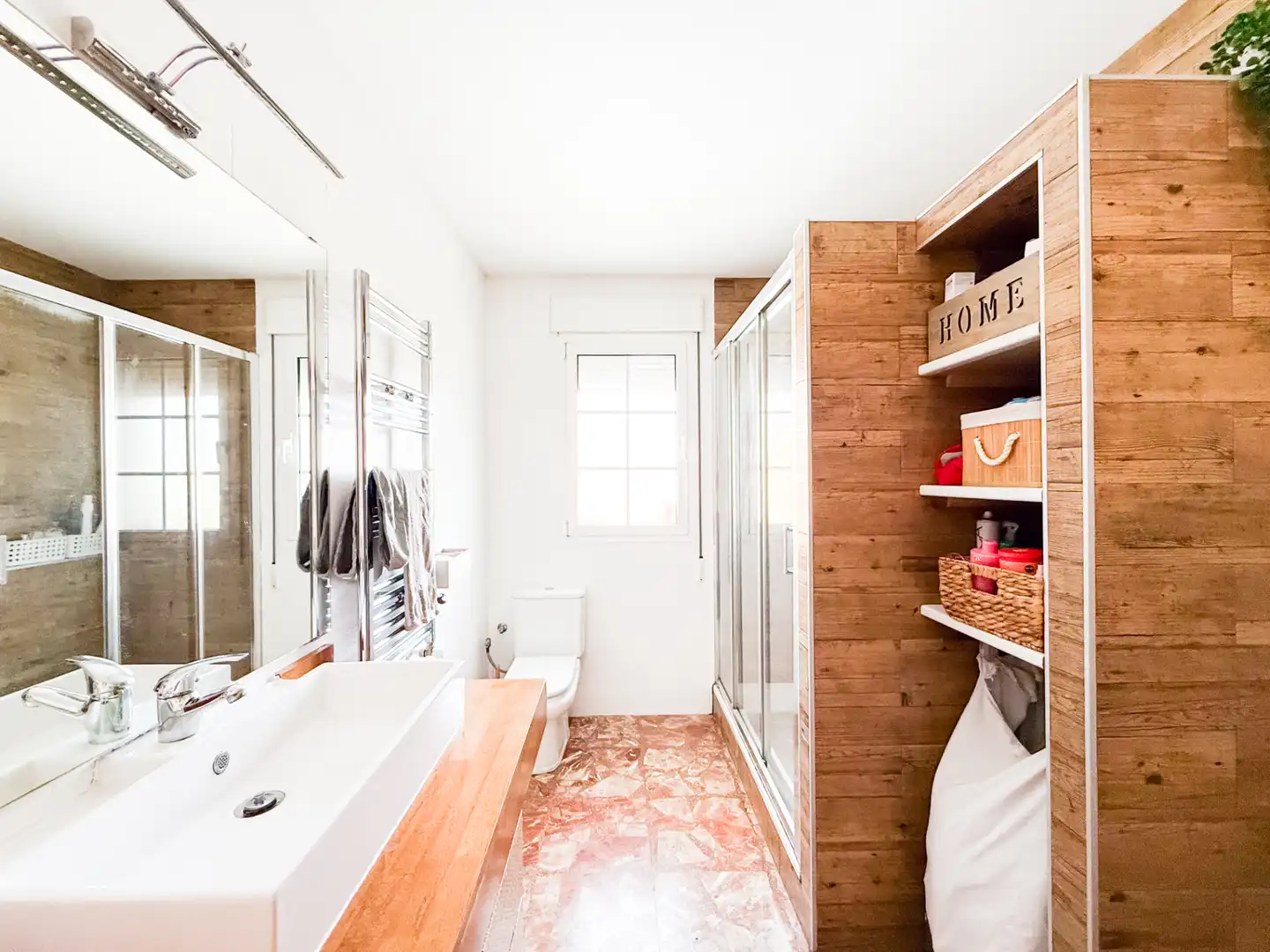 Bathroom of Flat for sale in Freila  with Air Conditioner, Heating and Terrace
