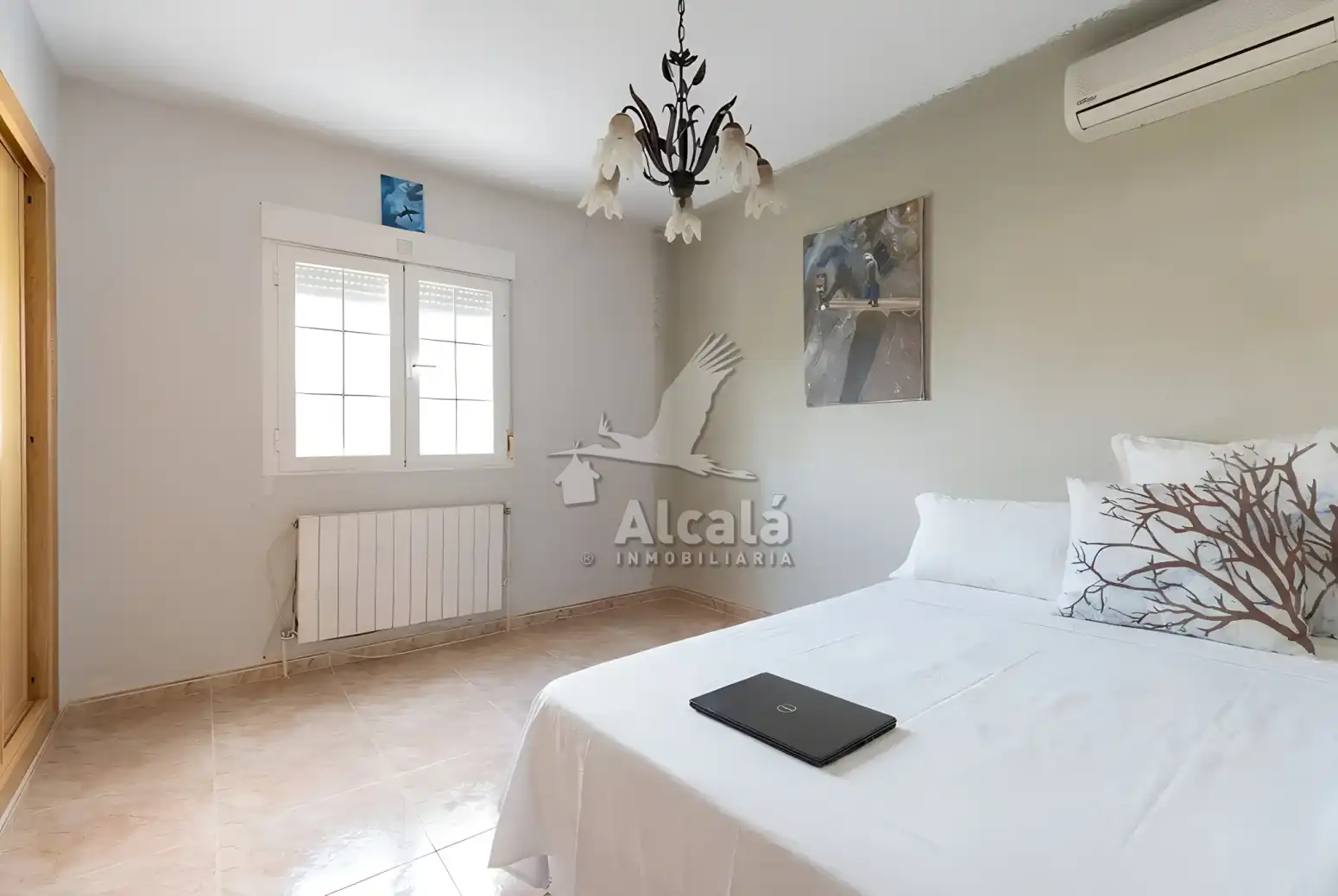 Dormitori de Casa o xalet en venda en Torrejón del Rey amb Aire condicionat, Calefacció i Piscina