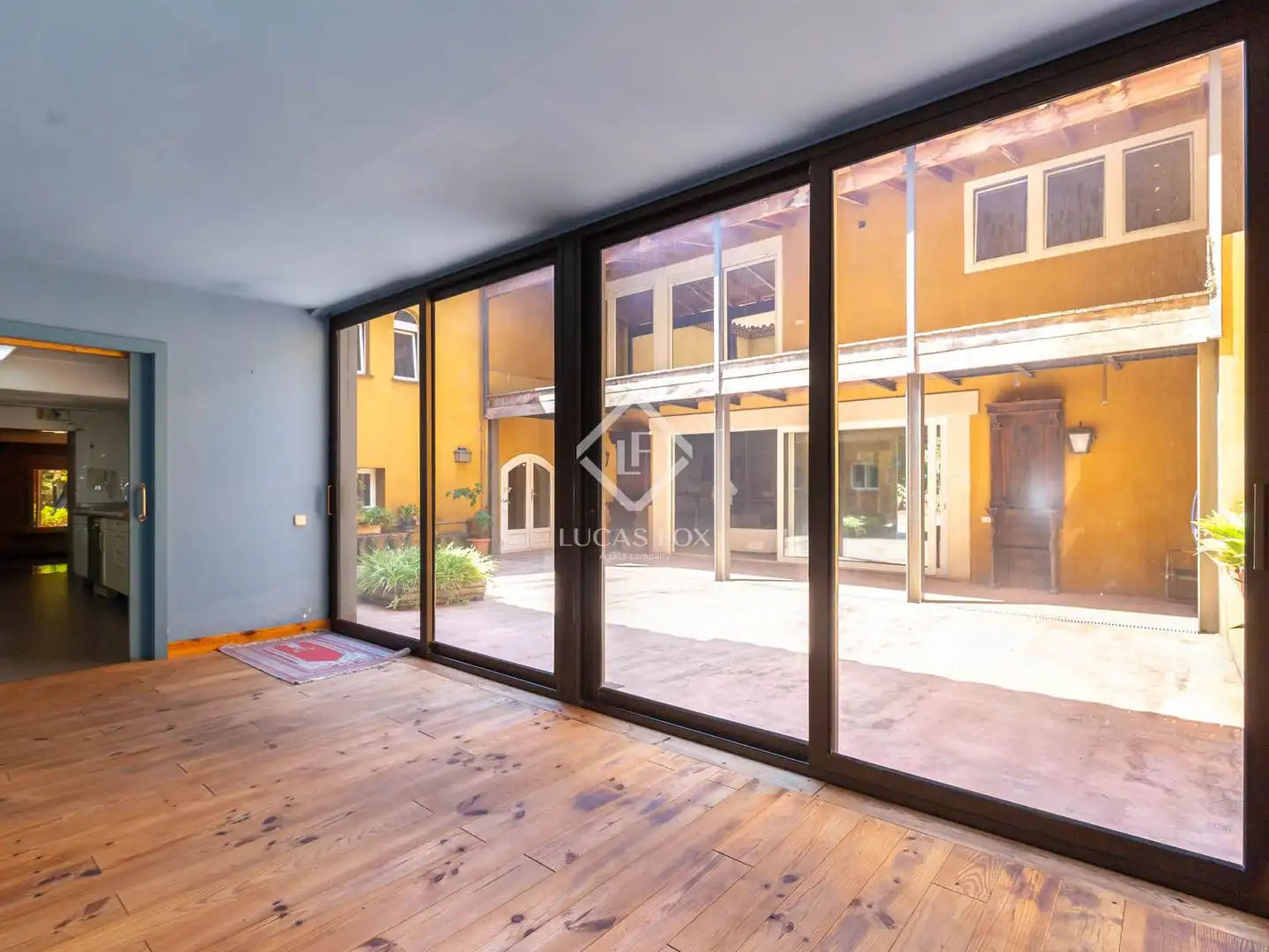 Exterior view of Houses for sale in Esplugues de Llobregat  with Air Conditioner, Heating and Private garden
