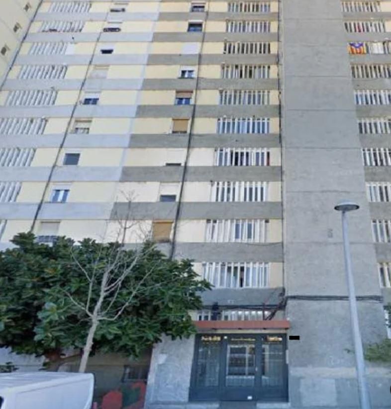 Exterior view of Planta baja for sale in L'Hospitalet de Llobregat