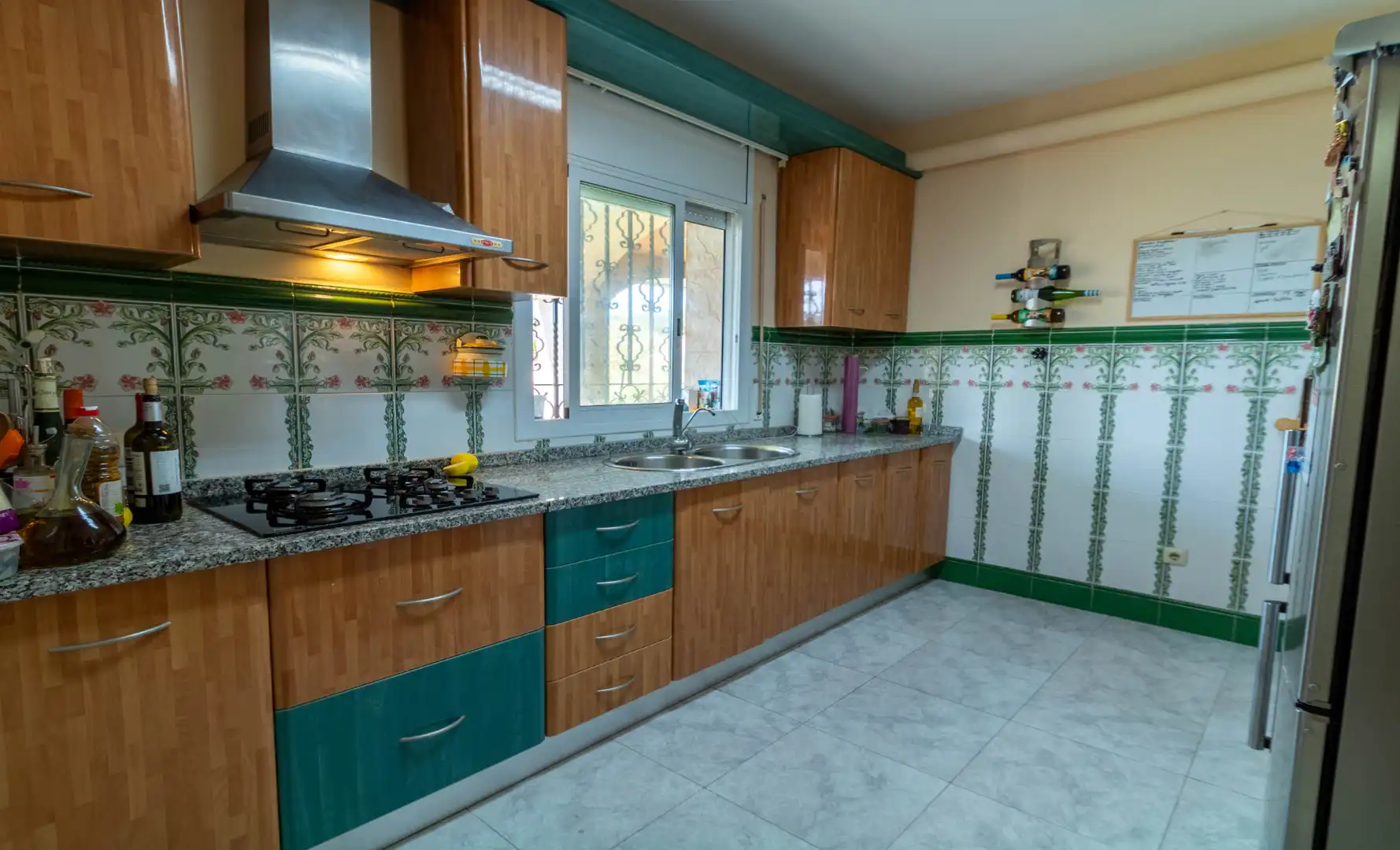 Cuina de Casa o xalet en venda en El Vendrell amb Calefacció, Jardí privat i Terrassa