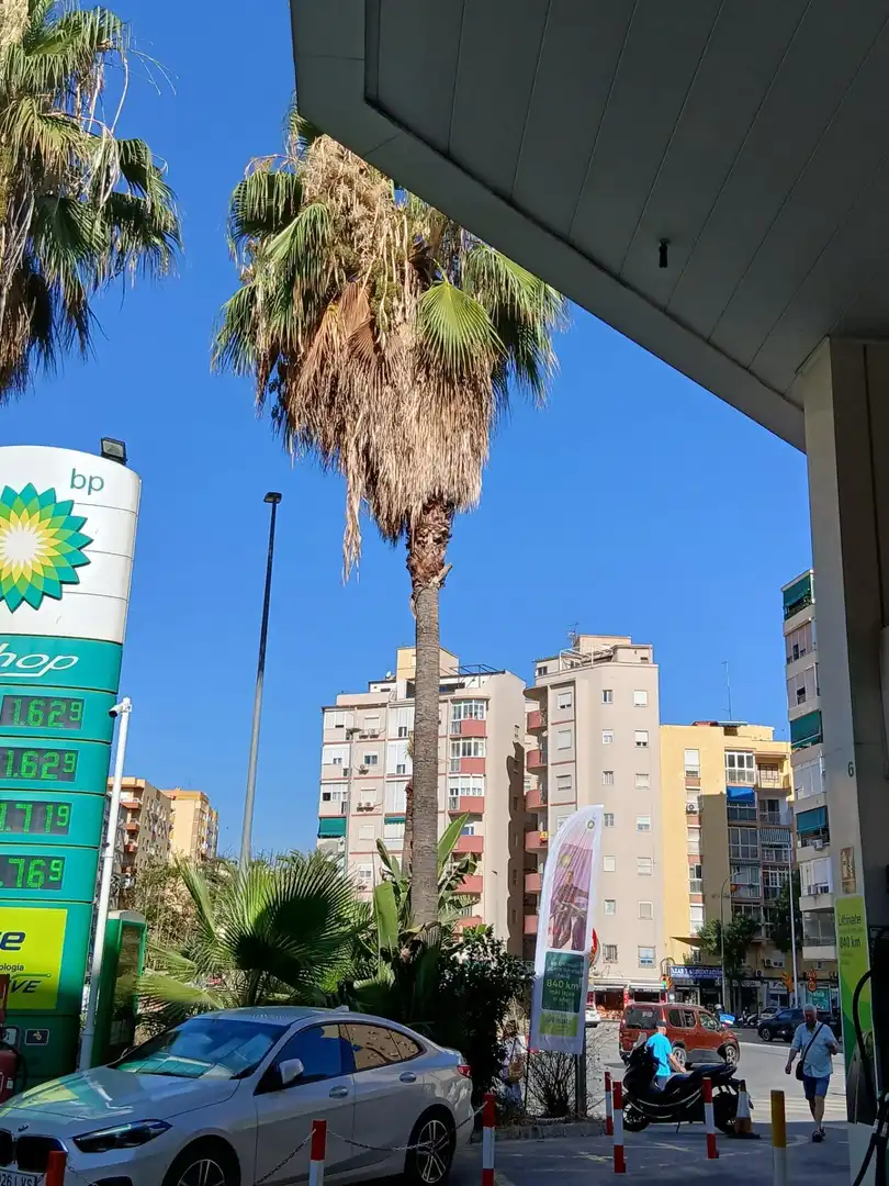 Vista exterior de Pis en venda en Málaga amb Terrassa
