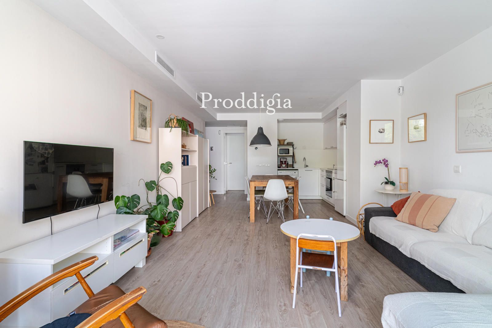 Bedroom of Flat for sale in Sant Cugat del Vallès  with Air Conditioner, Heating and Terrace