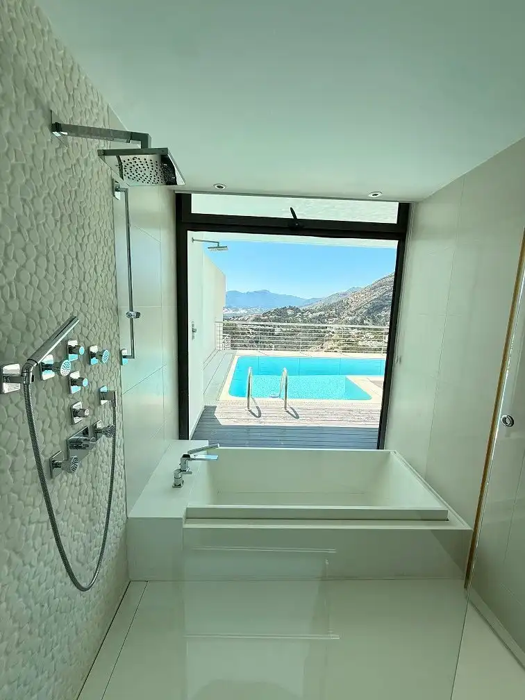 Baño de Casa o chalet de alquiler en Altea con Aire acondicionado, Calefacción y Terraza