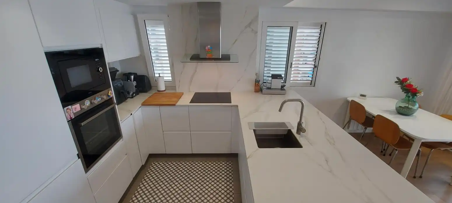 Cocina de Piso de alquiler en Sagunto / Sagunt con Jardín privado, Terraza y Amueblado