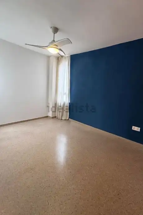 Habitación de Dúplex de alquiler en Náquera con Terraza, Trastero y Balcón