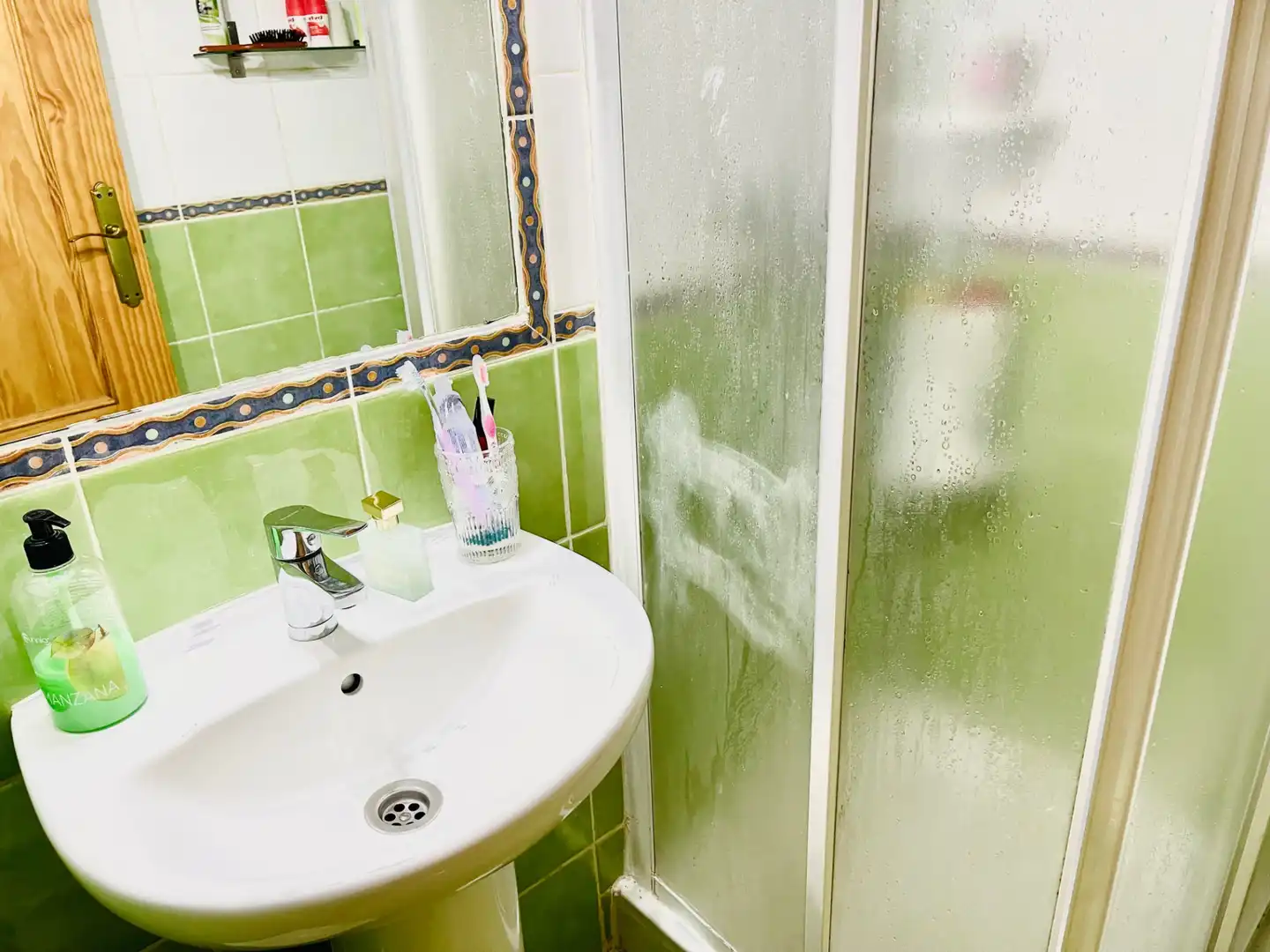 Badezimmer von Wohnungen zur Miete in Madrid mit Möbliert