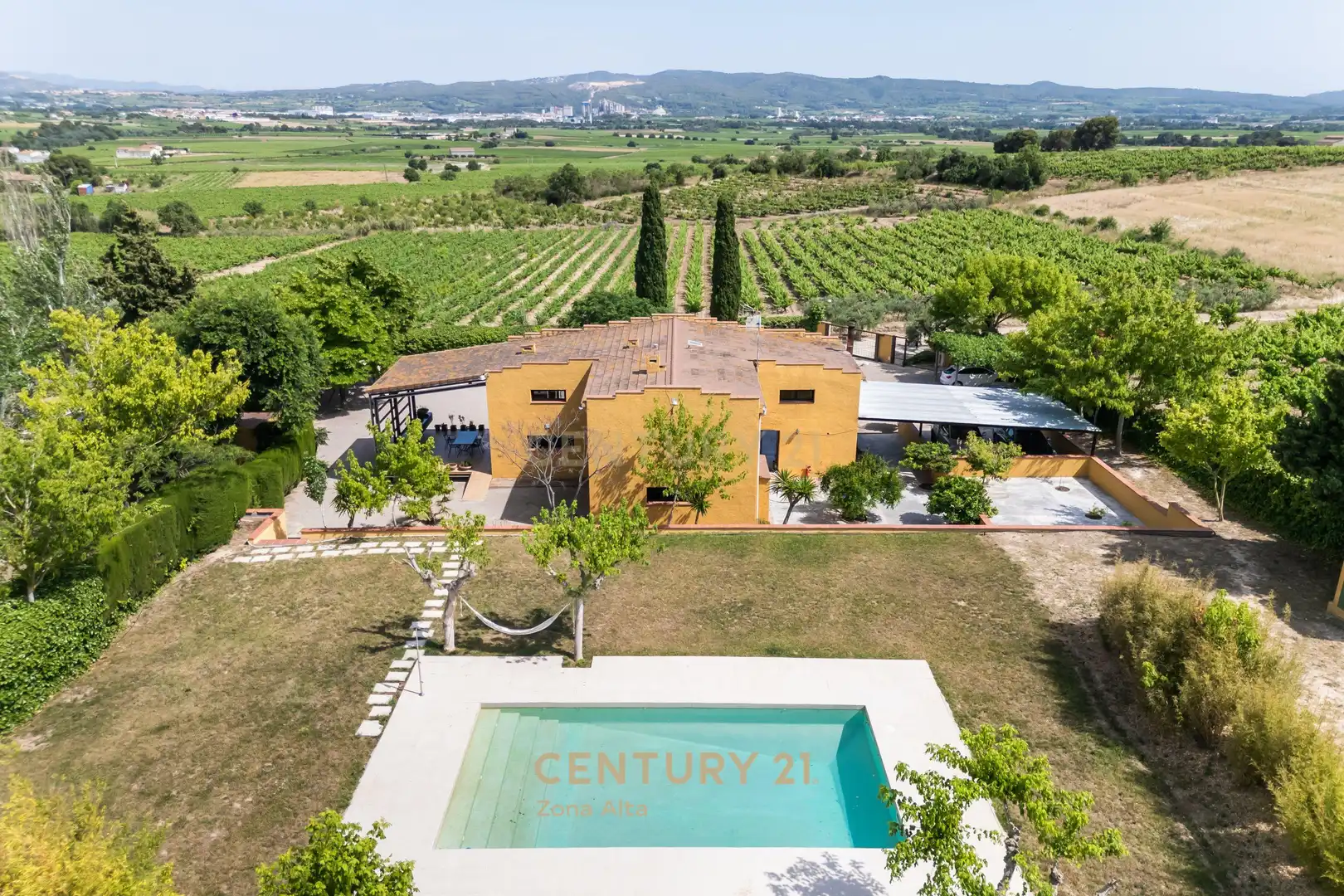 Jardí de Casa o xalet en venda en Castellví de la Marca amb Piscina