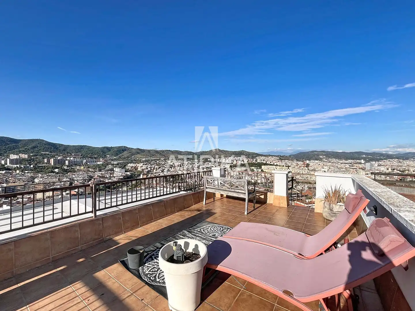 Terrasse von Maisonette zum Verkauf in Barcelona mit Klimaanlage, Heizung und Terrasse
