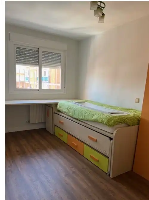 Dormitori de Pis de lloguer en San Sebastián de los Reyes amb Aire condicionat, Calefacció i Parquet